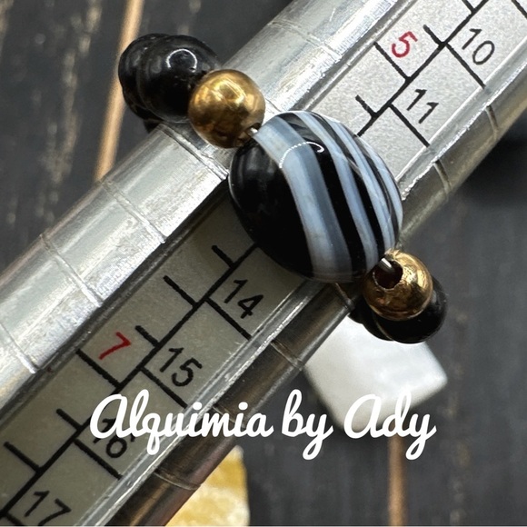 Black onyx charms gold beaded boho ring - Picture 2 of 2